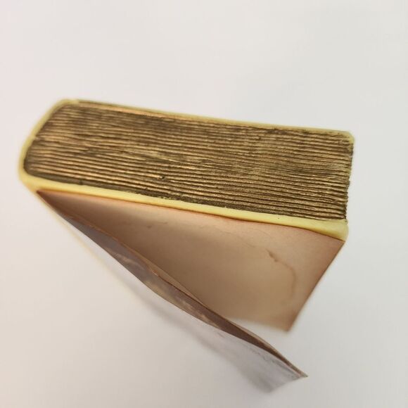 Sentiments Music Book Shaped Music Box Plays Love Makes The World Go Around - Picture 9 of 9